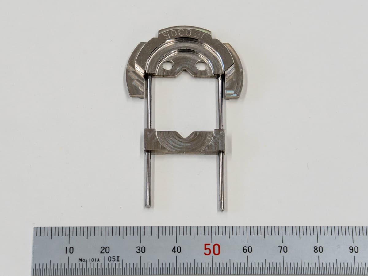 インバー材の組み合わせ部品